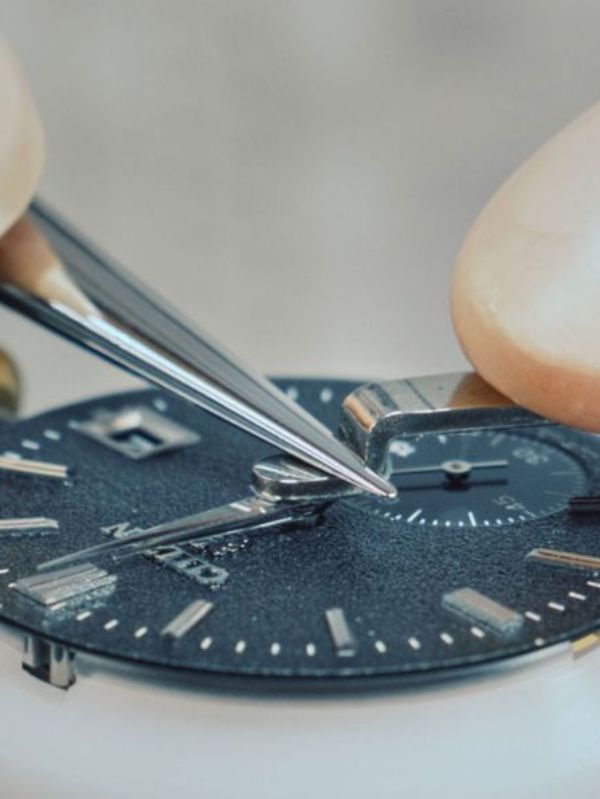 tuyển dụng nhân viên kỹ thuật đồng hồ - Thành Tâm Watch