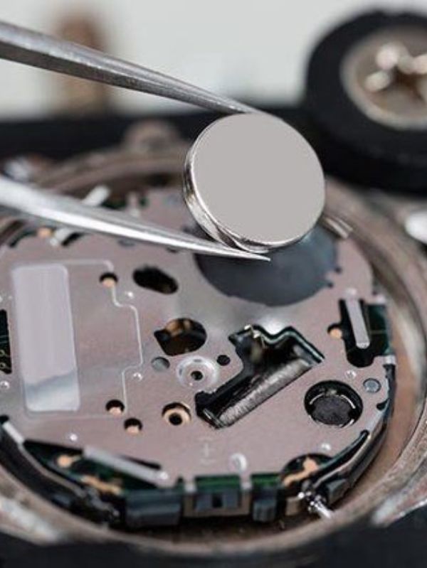 tuyển dụng nhân viên kỹ thuật đồng hồ - Thành Tâm Watch
