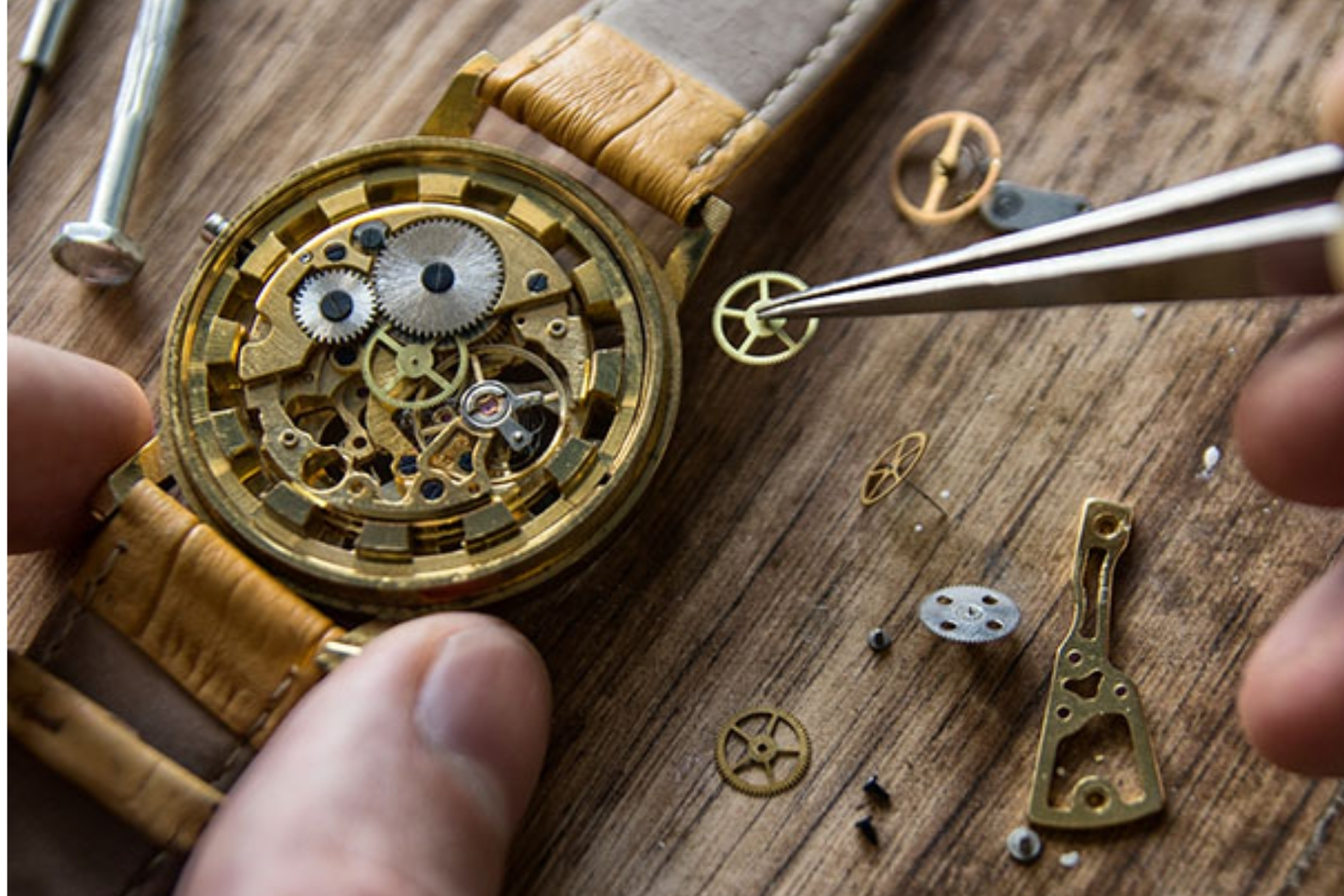 ĐỒNG HỒ CƠ KHÔNG CHẠY - NGUYÊN NHÂN VÀ CÁCH XỬ LÝ PHÙ HỢP - Thành Tâm Watch