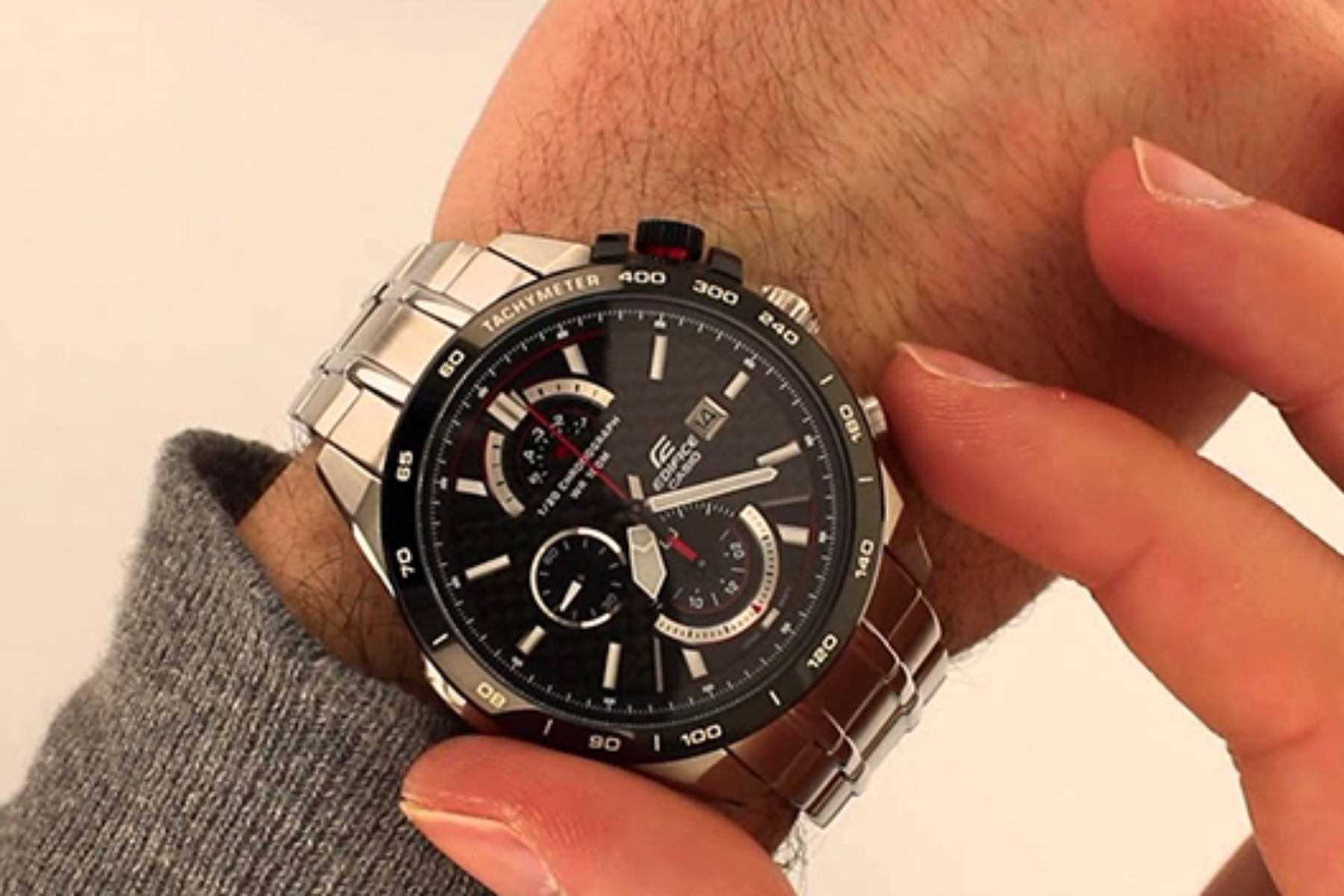 TACHYMETER - KHI CHIẾC ĐỒNG HỒ CÓ THỂ ĐO CẢ TỐC ĐỘ - Thành Tâm Watch